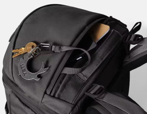 Directors Yeti Rachero 22L Backpack